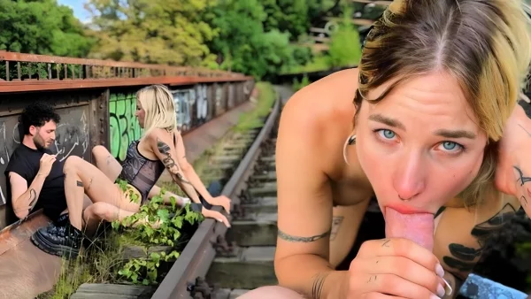 Fucks A Chick On The Railroad And Brings Her To Squirt