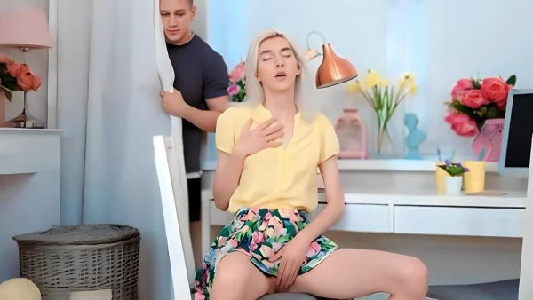 Burned My Stepsister On Masturbation And Punished With Sex